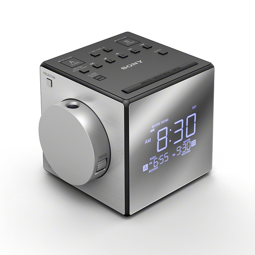 Alarm Clock Radio with Time Projection